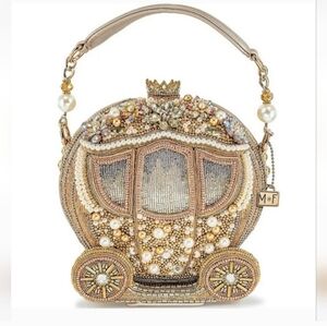 NWT MARY FRANCES Dream Big Handbag